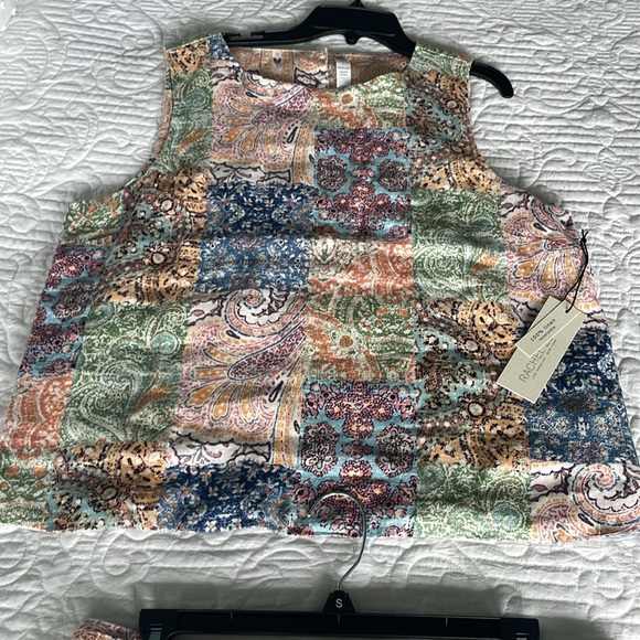 🆕Rachel Zoe 100% linen shorts and reversible Blouse set - Picture 3 of 9